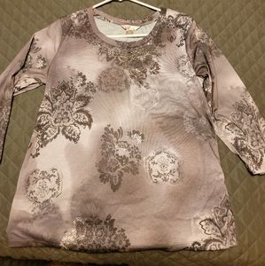 Shirt, tee shirt top, silver studs, 3/4 sleeved